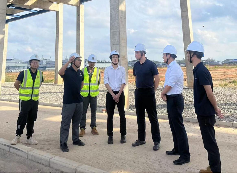 劉展翔到玉林龍?zhí)懂a(chǎn)業(yè)園項目、北海分公司調(diào)研